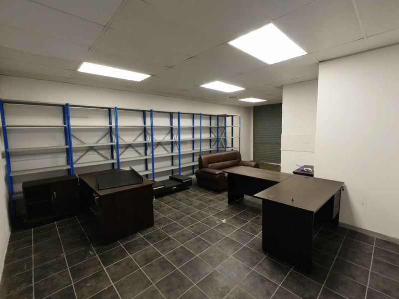 Warehouse/office To Let - Photo 7
