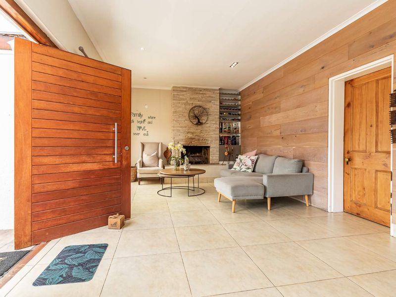 Position Is Everything - Photo 5