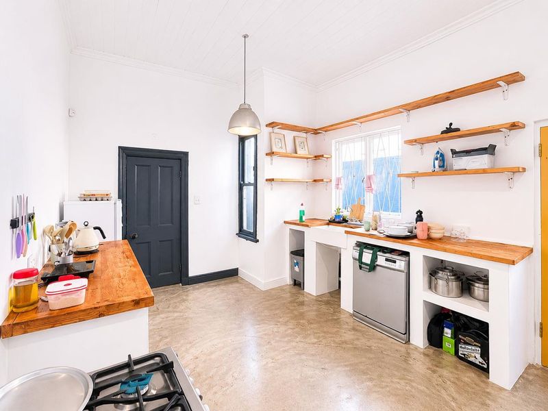 Charming 2-Bedroom Home in the Heart of Woodstock, Cape Town - Photo 6