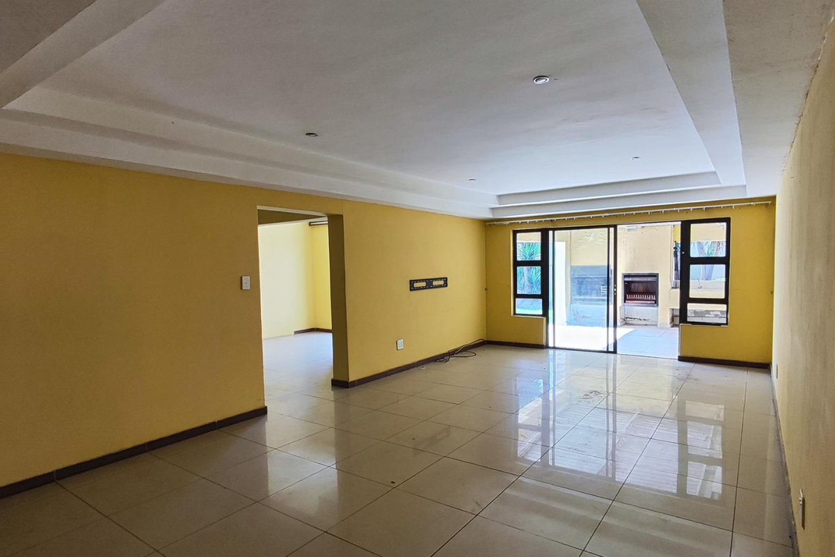 Big Family home for sale - Photo 3