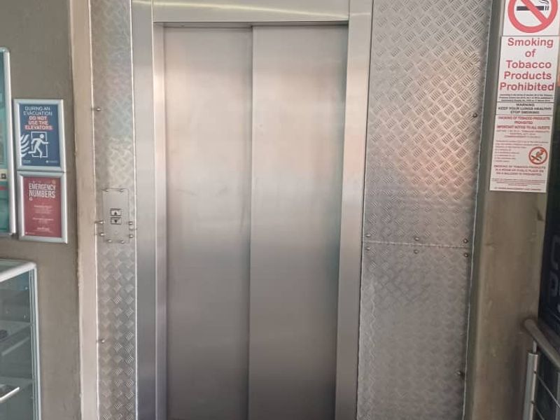 Office Building to rent - CBD - Photo 2