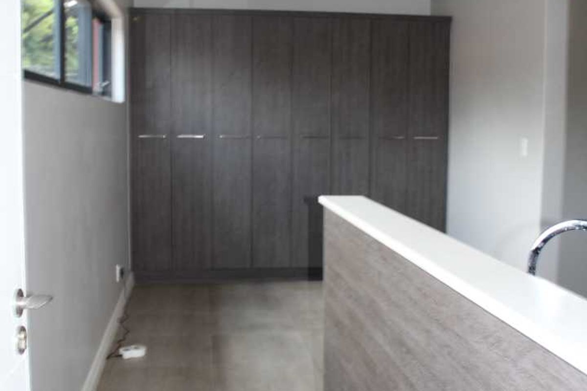 Modern 1-Bedroom Apartment in Menlo Park - Photo 5