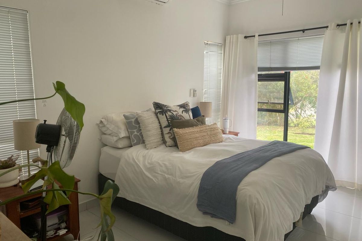 Excuiste Apartment For Sale in Palm Lakes Estate - Photo 3