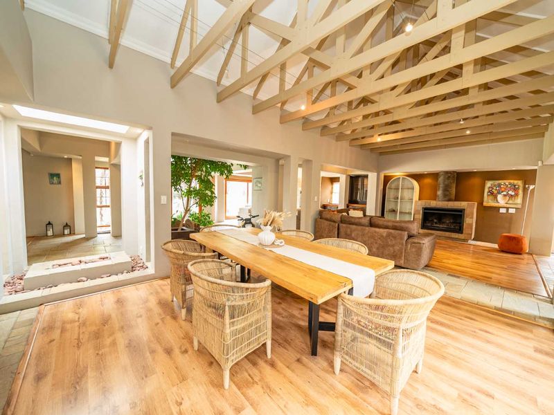 Architecturally Designed Indoor-Outdoor Family Home in Glen Marais - Photo 9