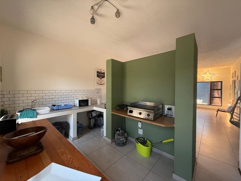 FOR SALE: WELL-ESTABLISHED GUESTHOUSE, SWAKOPMUND,NAMIBIA - Photo 8