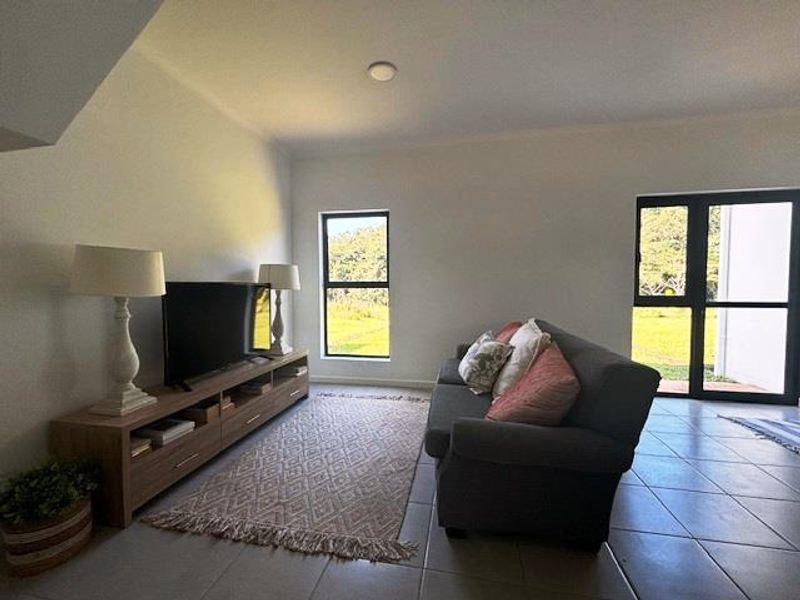 Charming 2 Bedroom Townhouses for Sale in Waterfall, Hillcrest. - Photo 7