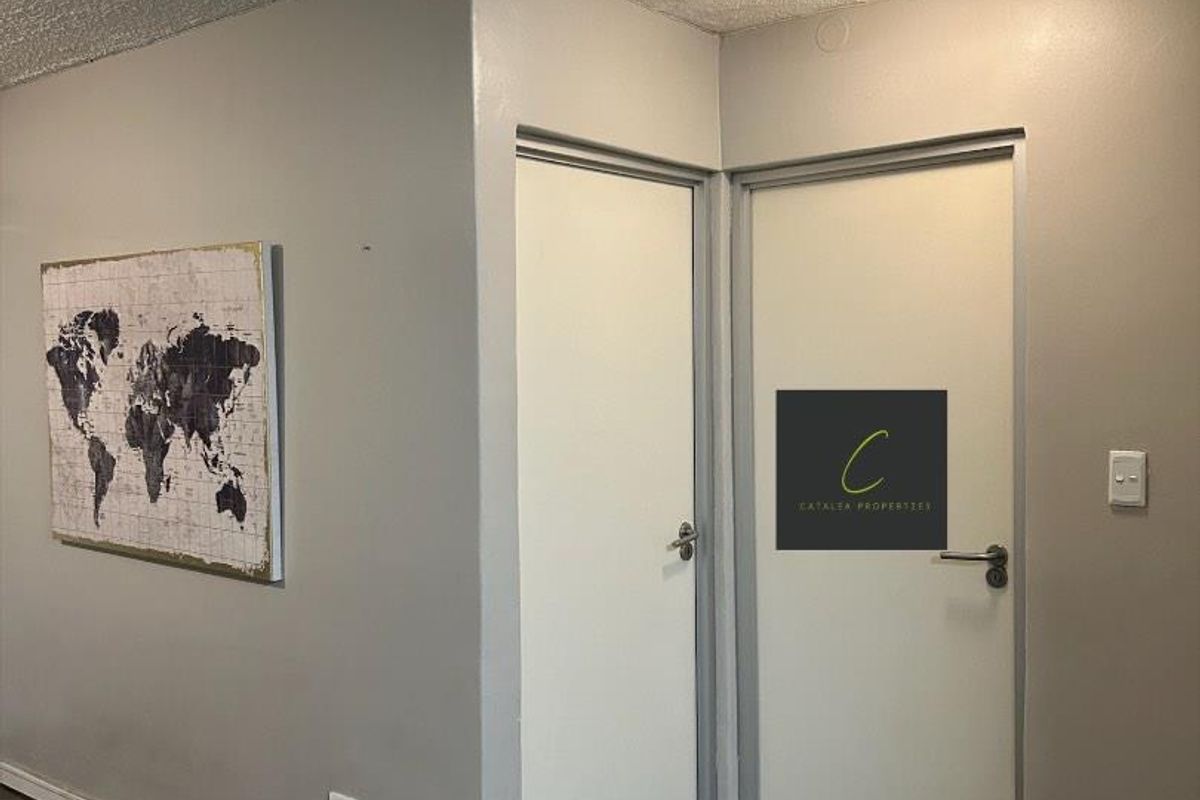 2 bedroom apartment for sale - Photo 2