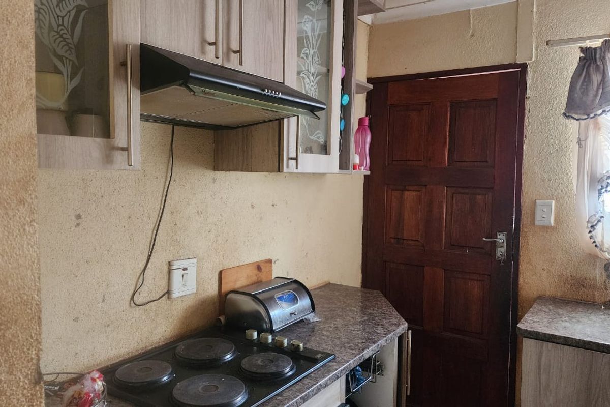 Your Starter Home awaits in Tlhabane West - Photo 3