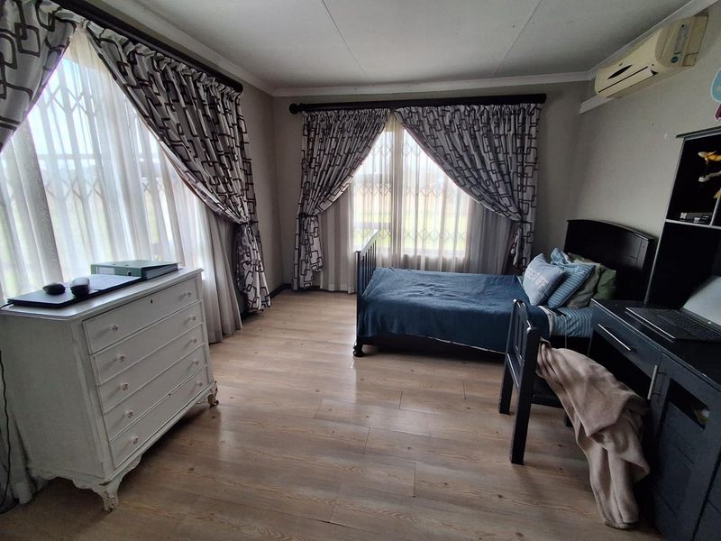 Ideally Located Smallholding at an Exceptional Price – Business Rights Included - Photo 8