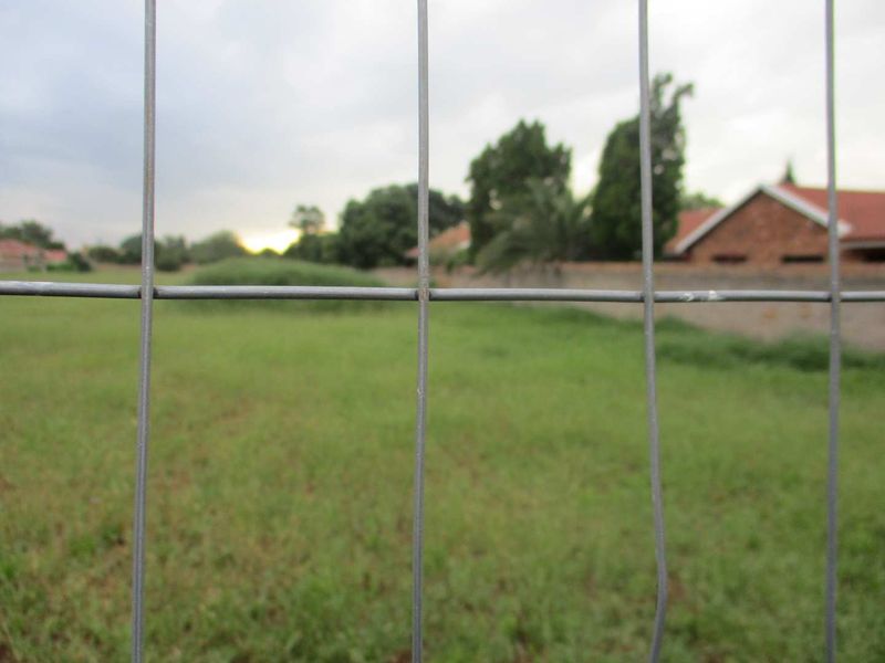 PRIME LAND AND LOCATION ! - Photo 5