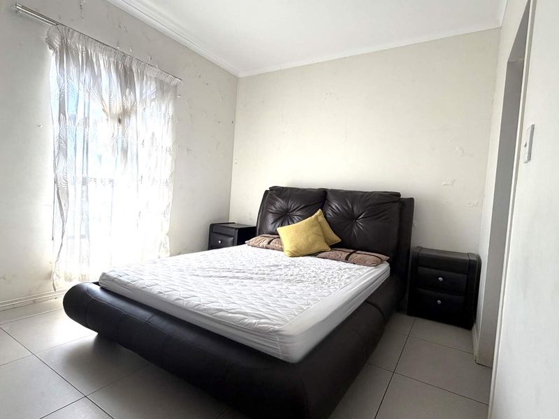 A spacious 3 bedroom, 2 bathroom in a secure estate. - Photo 9