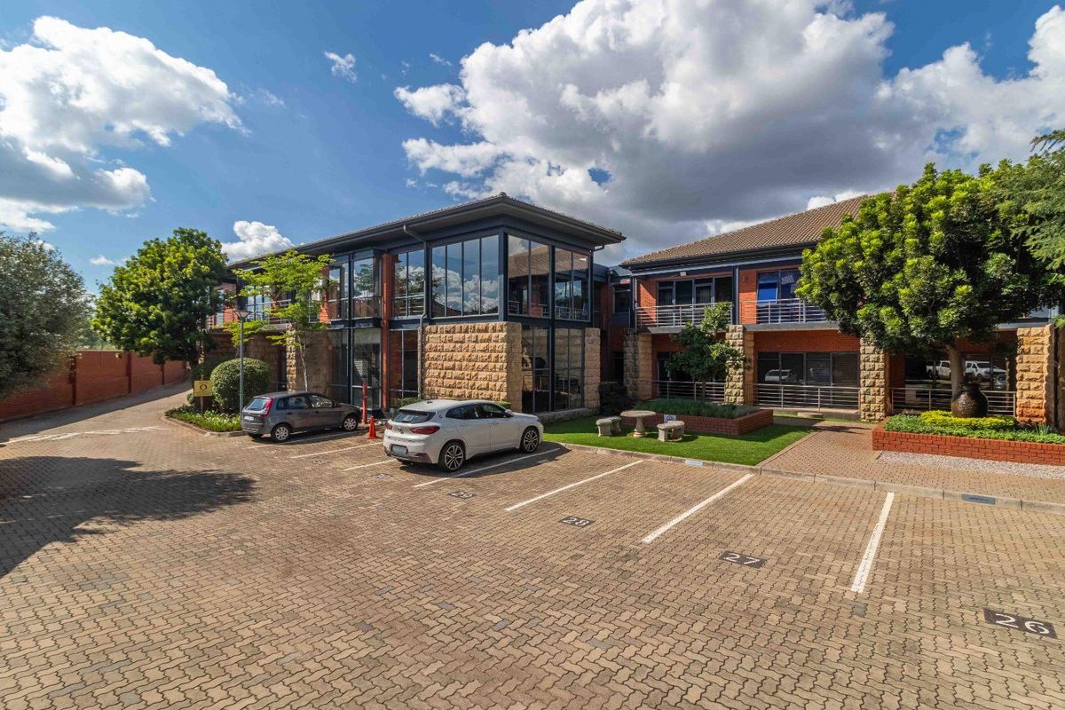 Commercial Property for Sale in Little Falls - Roodepoort. - Photo 3