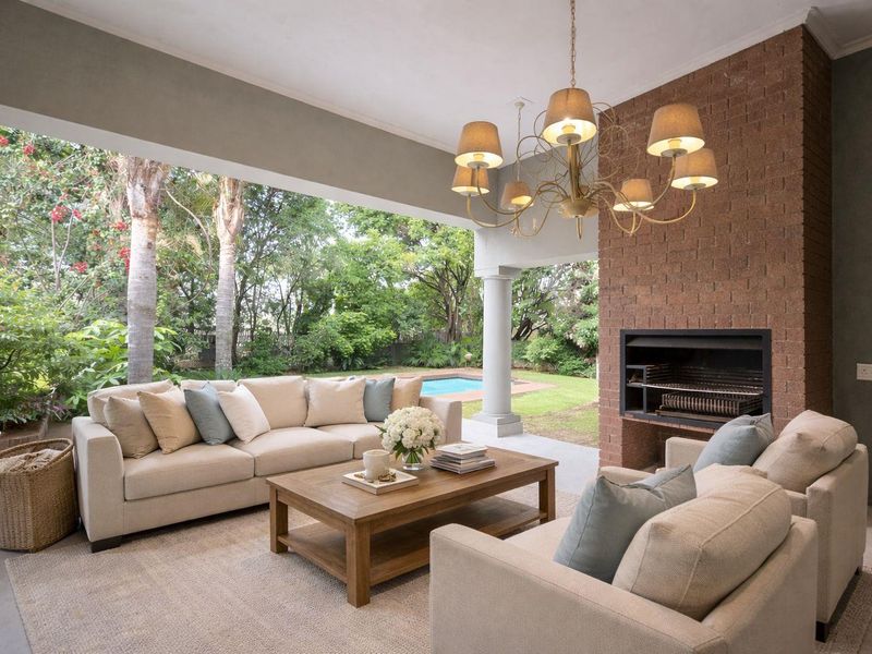 Exquisite Multi-Level Living in Dainfern Golf Estate ​4 Bedrooms | 4 Bathrooms | Triple Garage + Wine Cellar - Photo 2