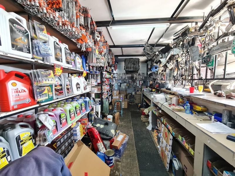 Storage, Style, and Security: Your Ideal Space Awaits - Photo 8