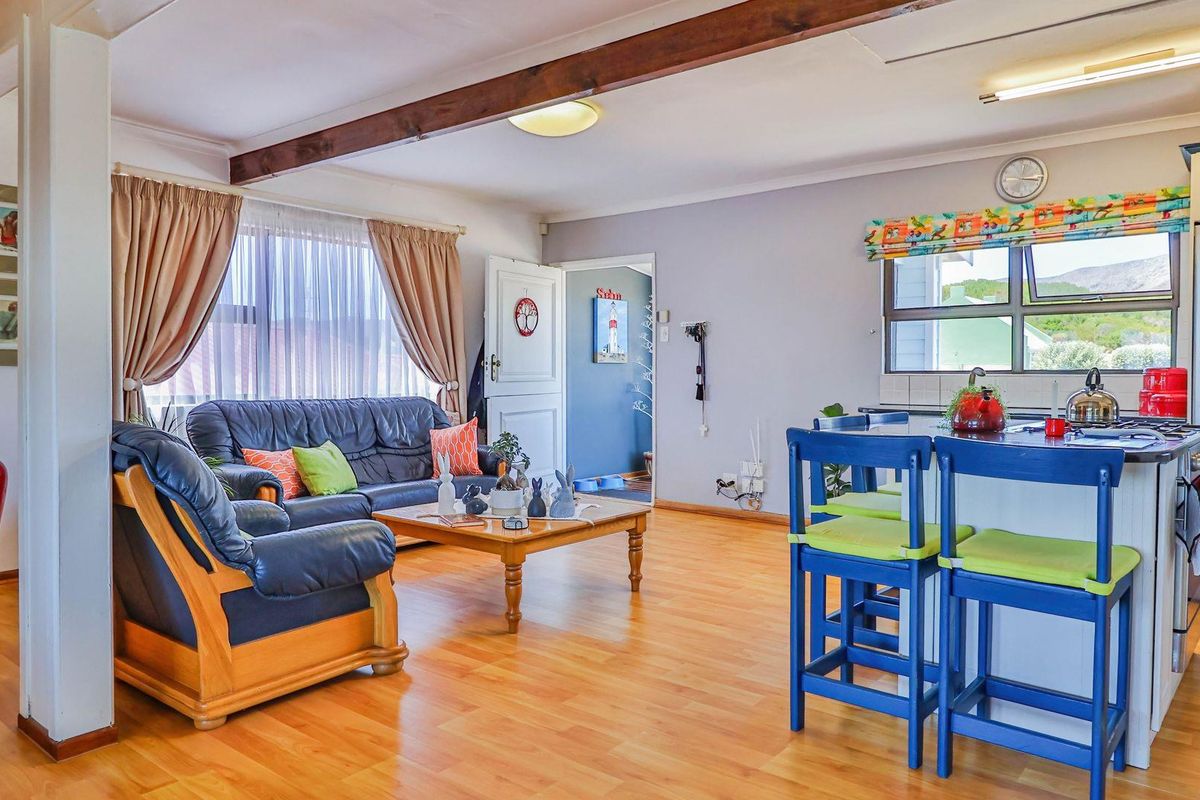 Holiday Living in De Kelders - Photo 5