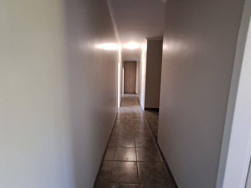 Newly Renovated 4-Bedroom, 2 bath Home in Waverley - Photo 9