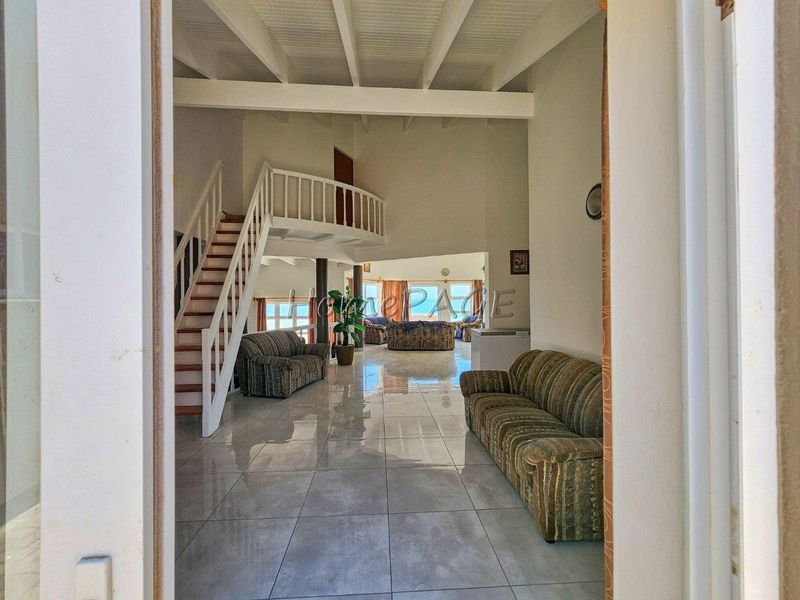 Ext 6, Henties Bay:  4 Bedroom BEACH FRONT HOME in a popular area is for sale - Photo 6