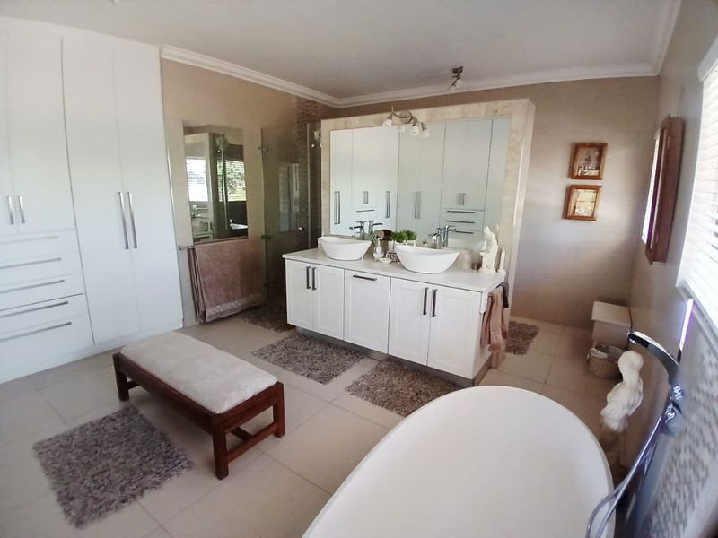 Rare Opportunity - Luxury Living in Omeya. - Photo 9