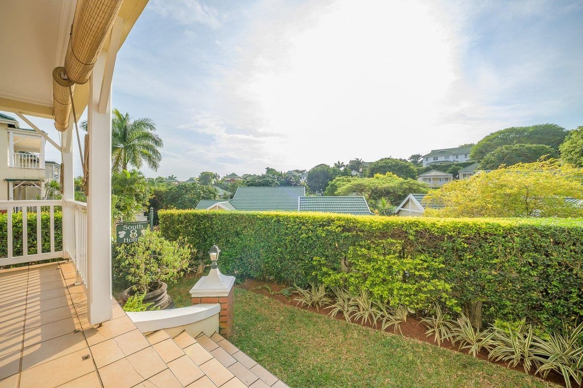 Extravagant Living in the Prestigious Mount Edgecombe Country Club Estate - Photo 3