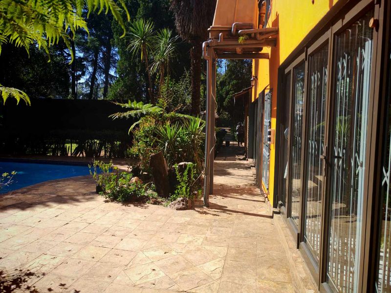 Prime Farm with River & Pool – Ideal for Development or Trucking - Photo 3