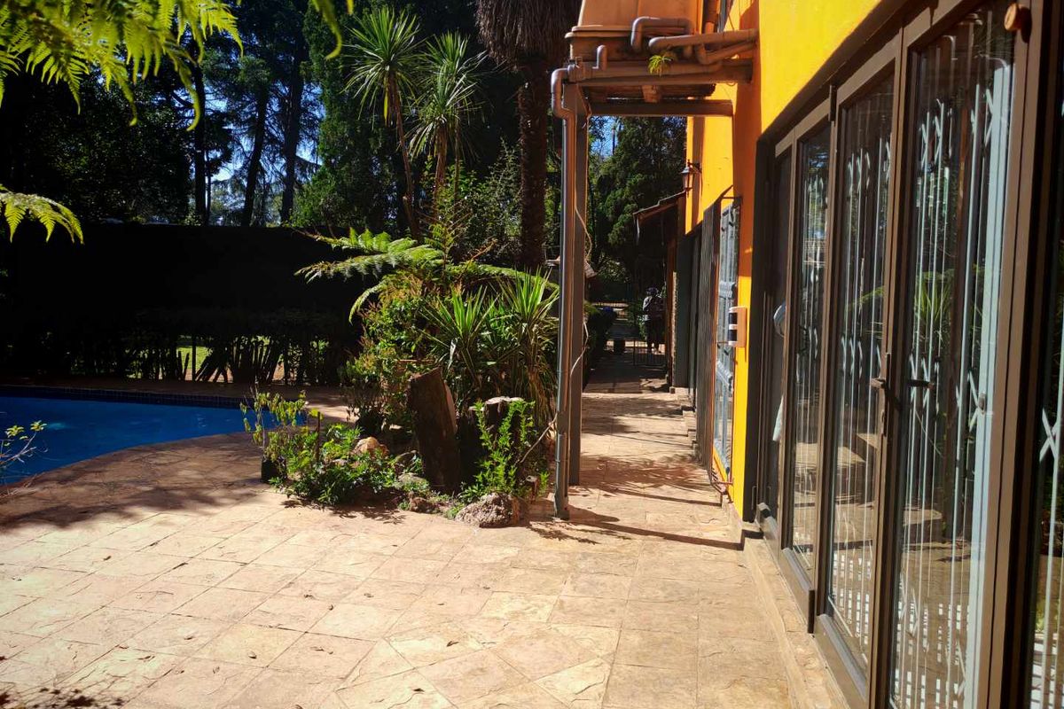 Prime Farm with River & Pool – Ideal for Development or Trucking - Photo 3