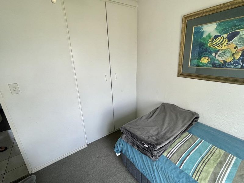 Hendra - Luxurious 3-Bedroom Apartment in The Shades, Umhlanga Rocks For Sale - Photo 10