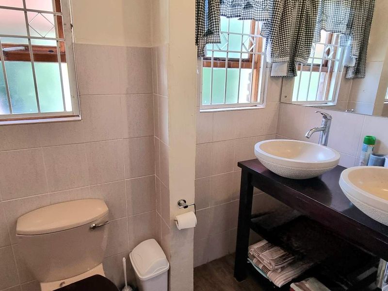 COMFORT, SPACE AND OPPORTUNITY KNOCKING - Photo 5