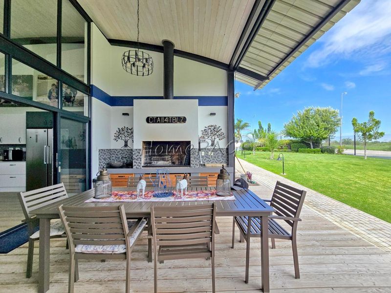 Outjo:  A BEAUTIFUL, ECLECTIC WAREHOUSE-STYLE HOME IS FOR SALE - Photo 10