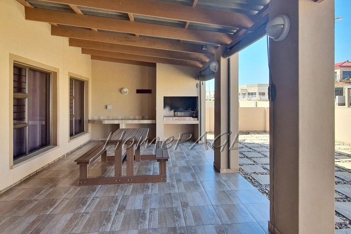 Ext 11, Henties Bay:  Entertainer's Dream Home is for Sale - Photo 5