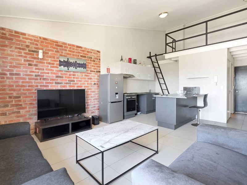 TRENDY OBS APARTMENT WITH ELEVATED VIEWS - Photo 8