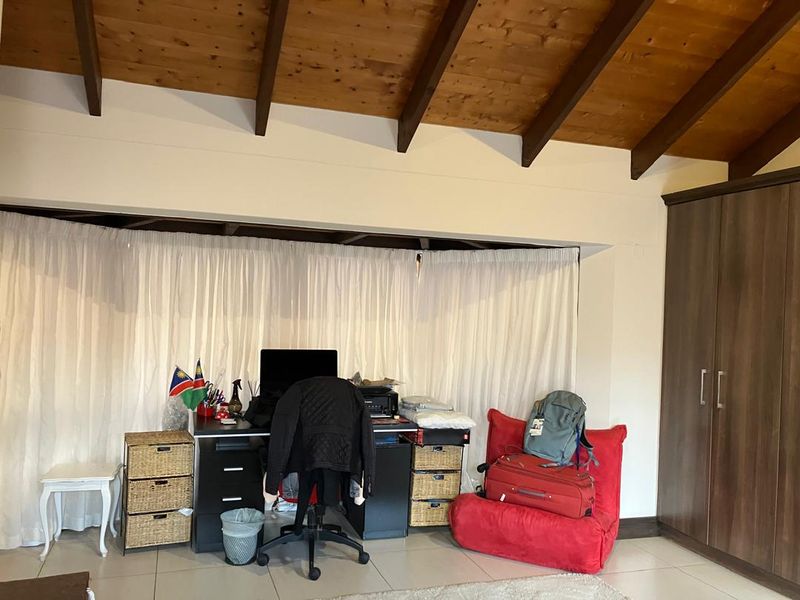 Charming 3-Bedroom Home in Cul-de-Sac - Photo 10