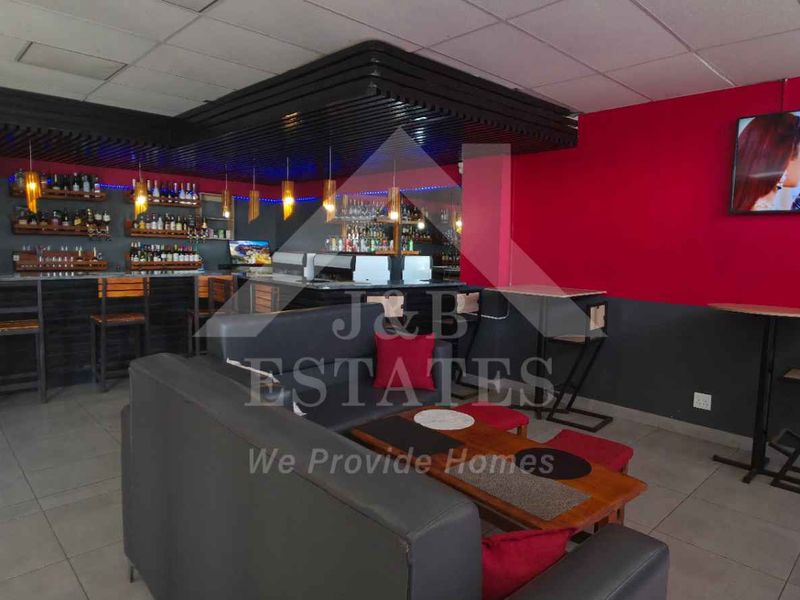 16-Rooms Hotel - Photo 3