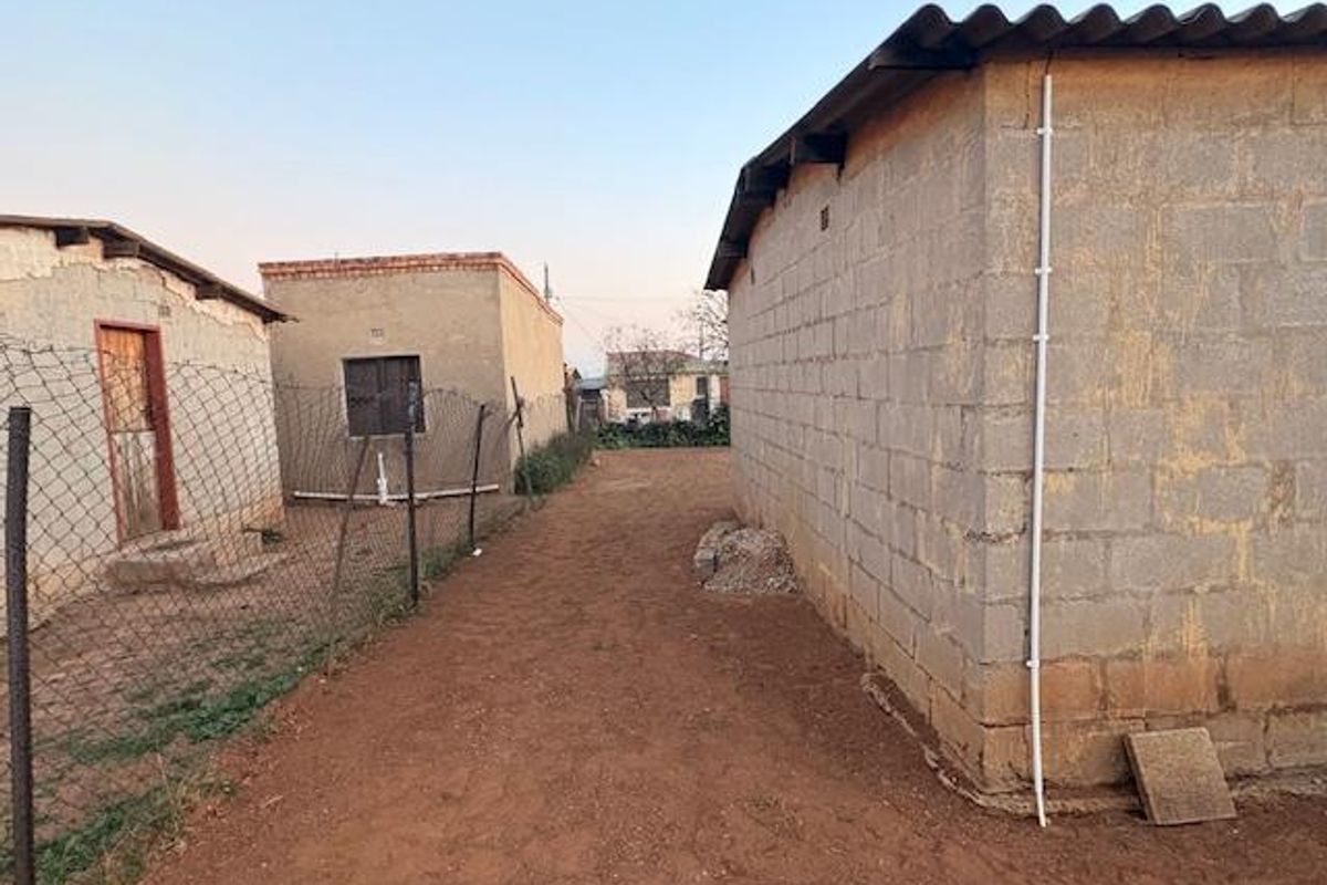 Investors dream in the heart of Tsakane - Photo 2