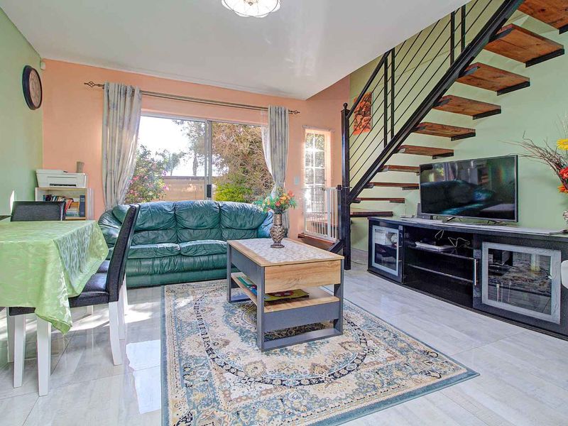 Solar-Powered Savings in Modern Oasis! - Photo 4