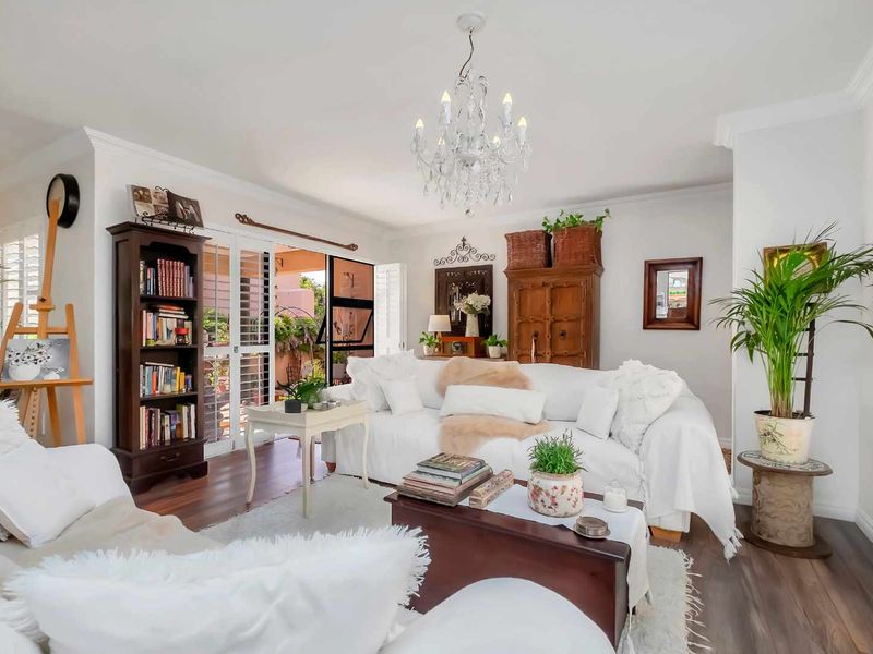 THE PERFECT NEWLY RENOVATED HOME TO PERFECTION FOR THE FIRST TIME HOME BUYER OR FOR DOWNSIZING - Photo 4