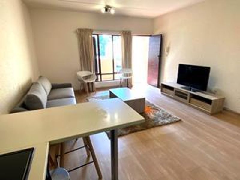 One Bedroom  -  Apartment for Sale in Sandton - Photo 3