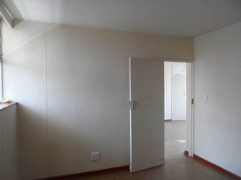 A BACHELOR FLAT TO RENT IN ARCADIA - Photo 8