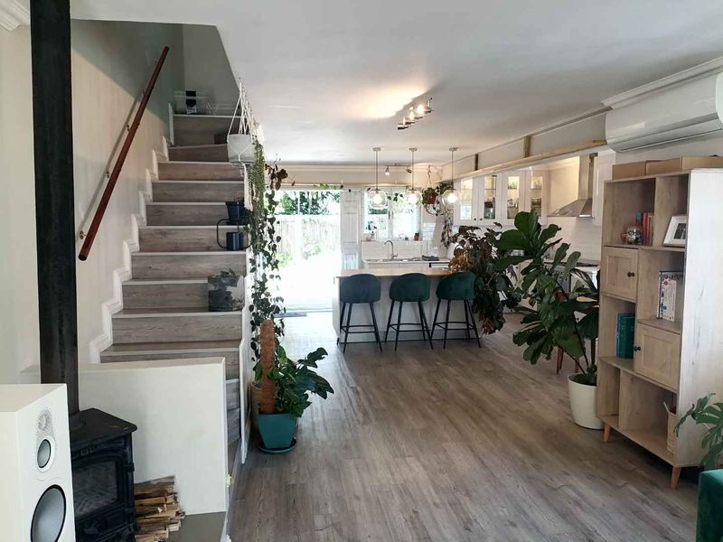 Double-Story Townhouse in the Heart of Rondebosch - Photo 7