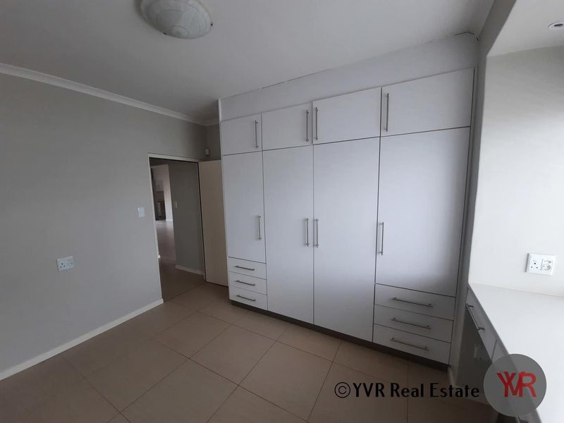 MODERN FREESTANDING HOUSE in FINKENSTEIN MANOR - Photo 4