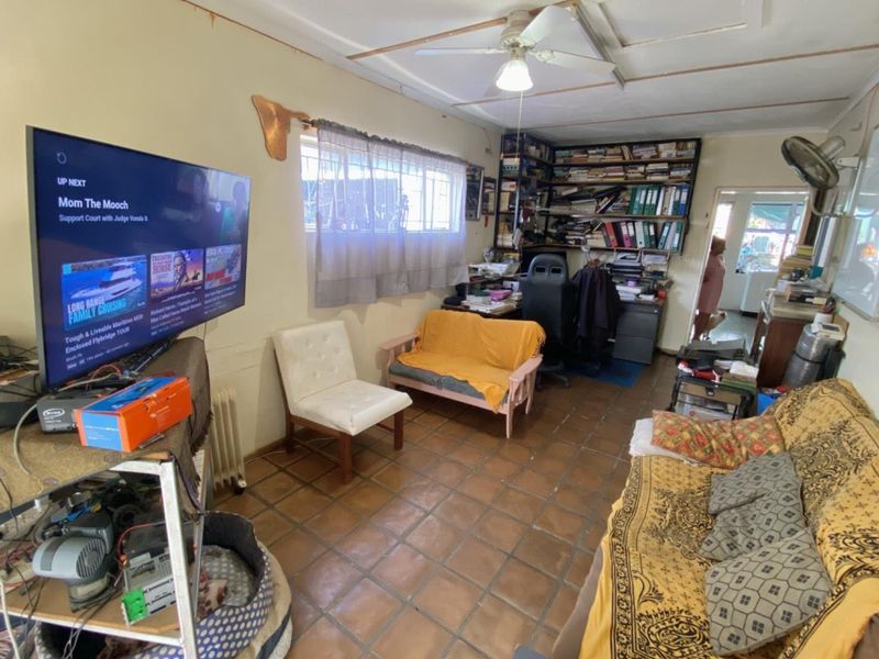 3 - Bedroom Home For Sale In Dorado Park - Photo 4