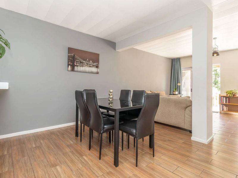 Seize This Gem: Stylish 2 Bedroom Duplex in Prime Quellerina! - Photo 8