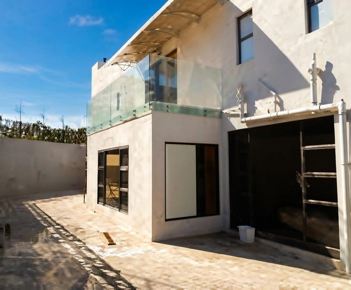 Property #2212025, House For Sale in Auasblick