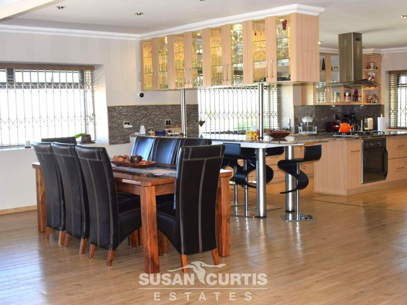 Lovely Family Outdoor Living - Photo 8