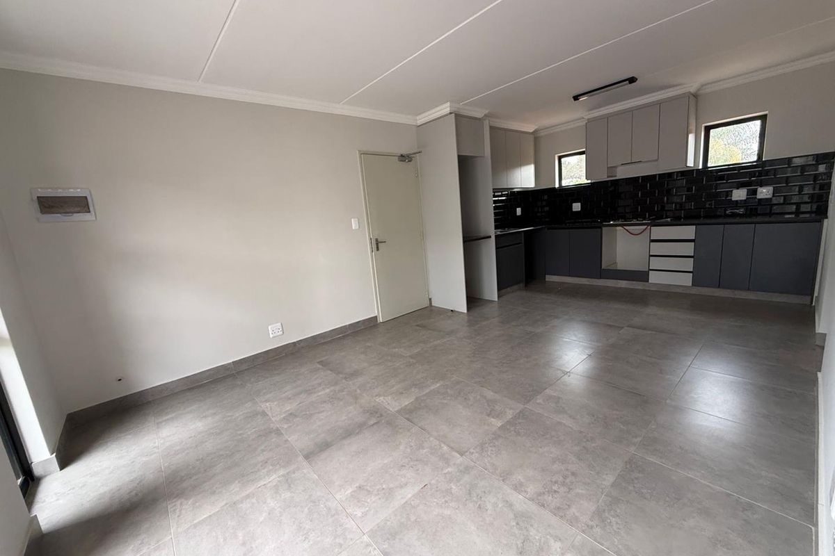 2 bed, 2 bath Apartment in Waverley - Photo 3