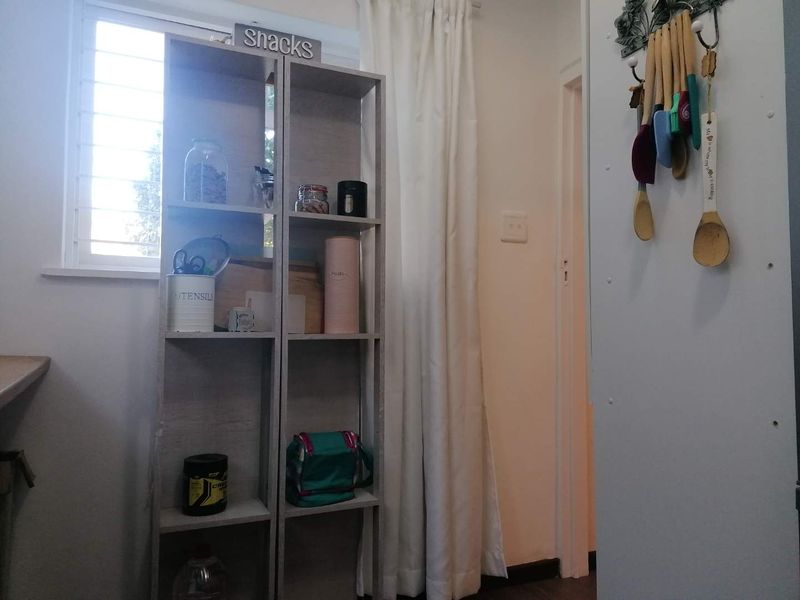 SEPARATE ENTRANCE FLATLET - Photo 9