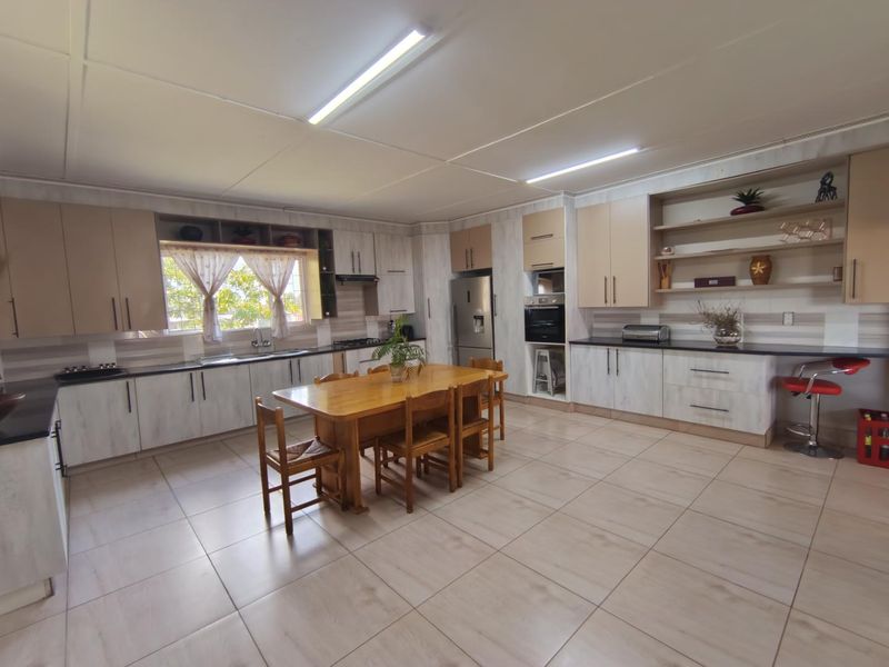 Charming Agricultural Holding for Sale – Hallgate, Nigel - Photo 10