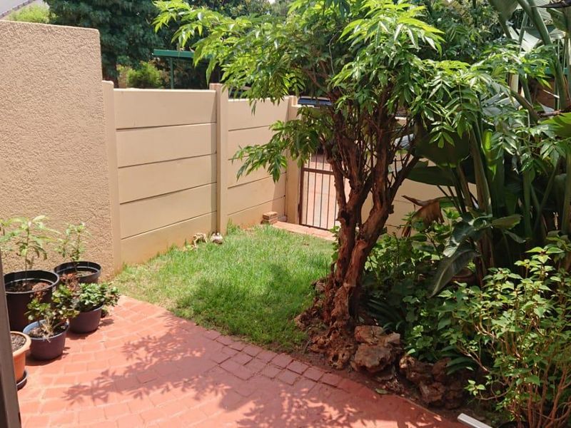 A one bedroom ground floor Unit in Fariland - Photo 3