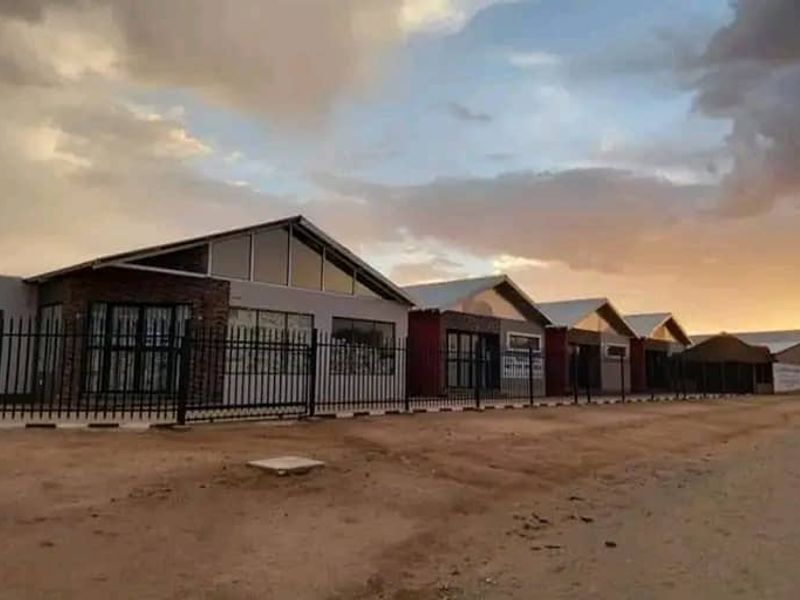 FOR SALE  - INDUSTRIAL /COMMERCIAL PROPERTY IN OKAHANDJA WITH HUGE POTENTIAL - Photo 2