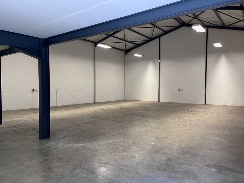 Secure, Spacious Warehouse with Office Amenities - Photo 4