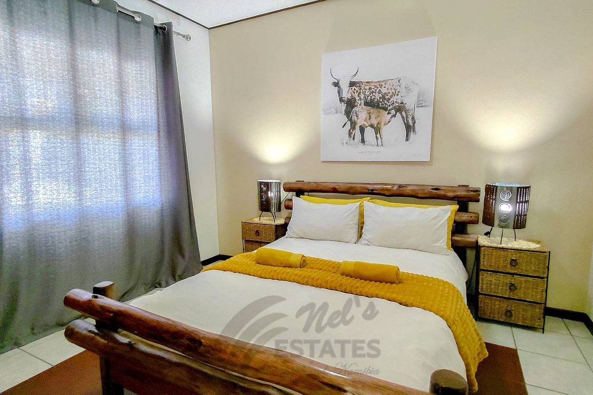 Guest House For Sale in Swakopmund Central - Photo 4
